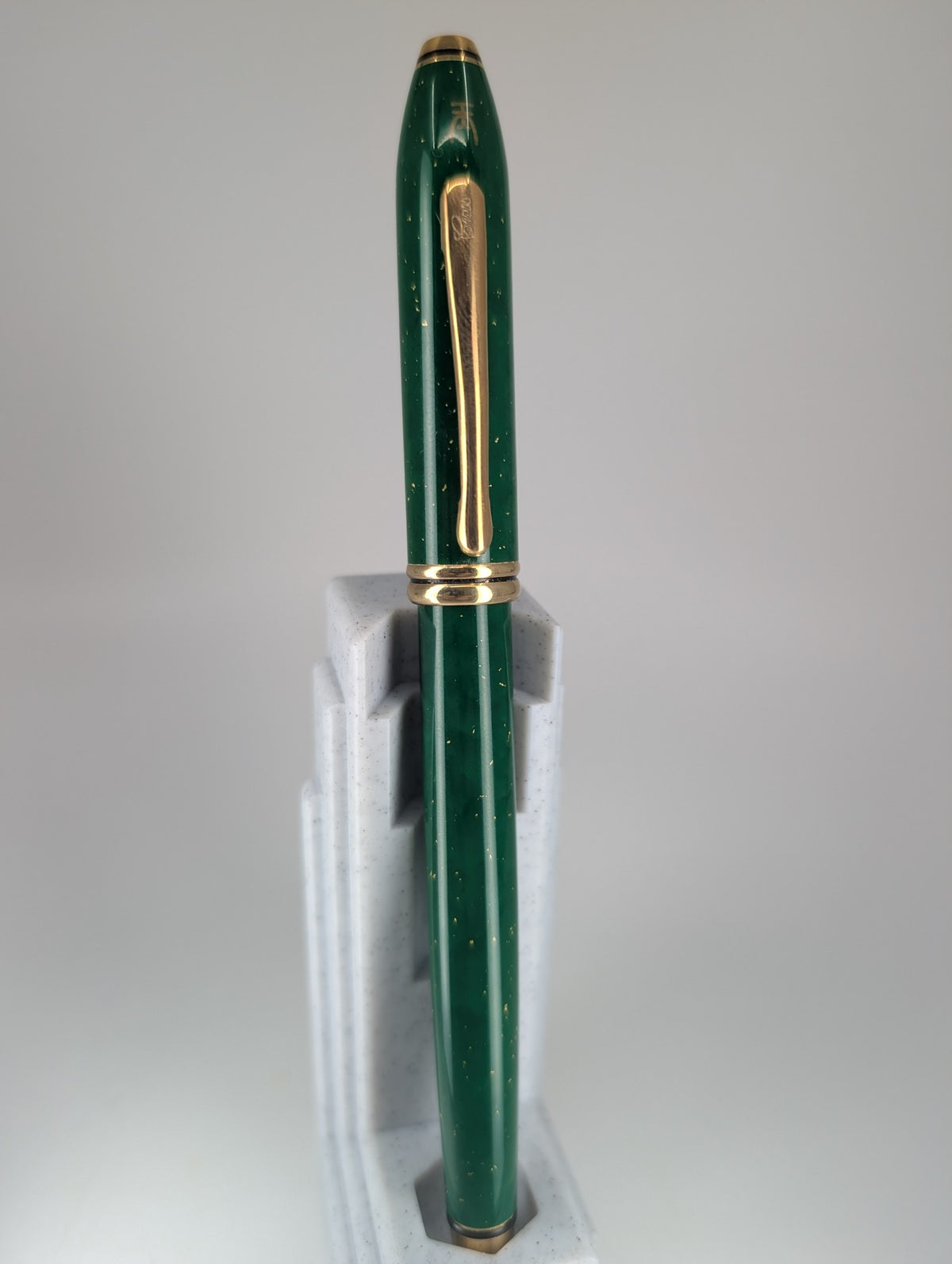 *Consignment* Cross Townsend Jade Fountain Pen 18k Gold Oblique Medium Nib
