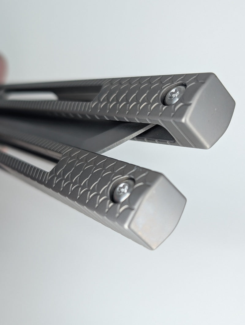 *Consignment* DODO Industries IVO Titanium Zirblast Channeled Live Blade Balisong