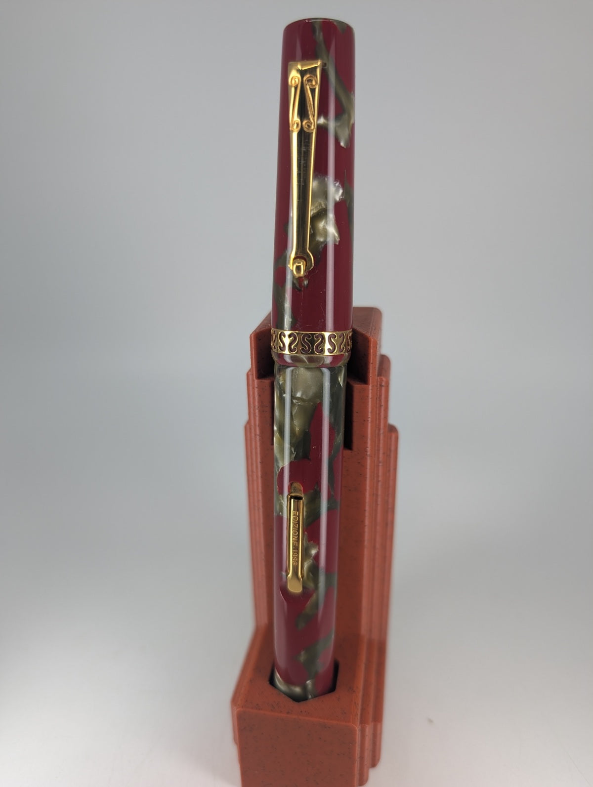 *Consignment* Delta Pompei Millennium Limited Edition Fountain Pen 18k Gold Medium Nib