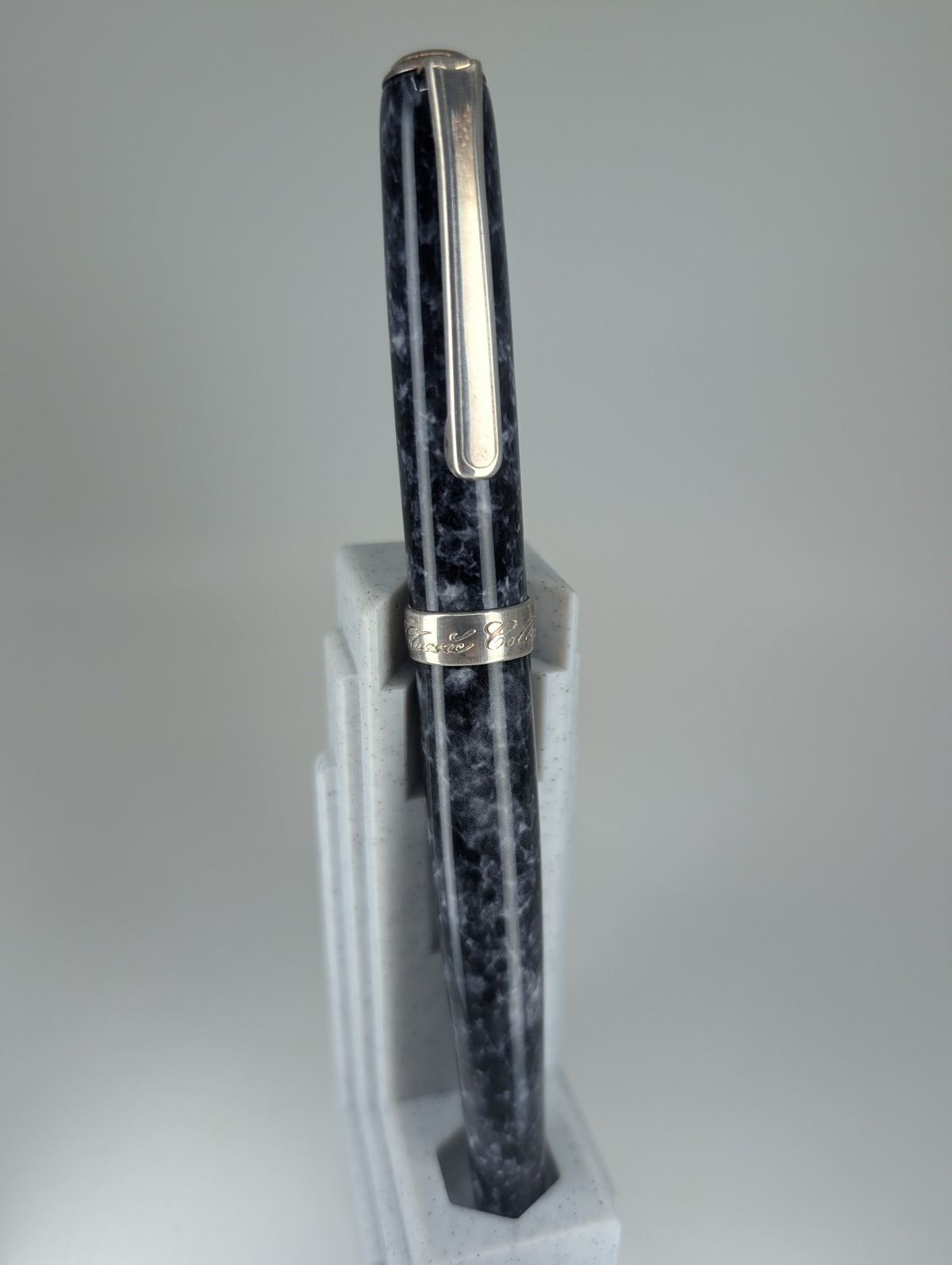 *Consignment* Diplomat "1922" Classic Collection Blue Marble Fountain Pen