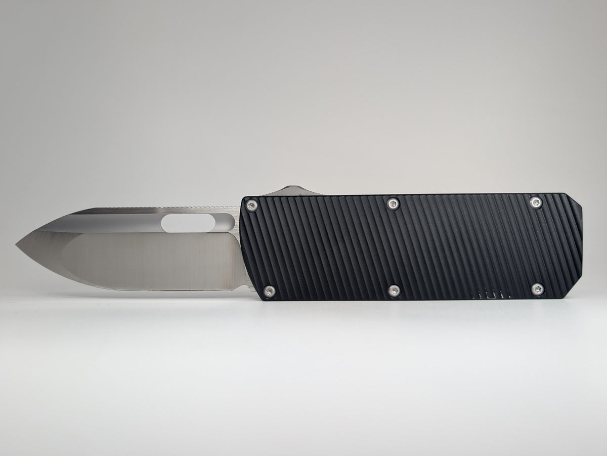 *Consignment* EMP EDC Pulse-R Out the Front Knife