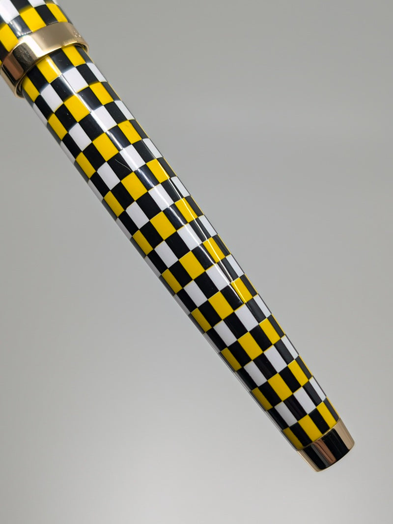 *Consignment* Esterbrook Peanuts Charlie Brown 75th Edition Fountain Pen Fine Nib
