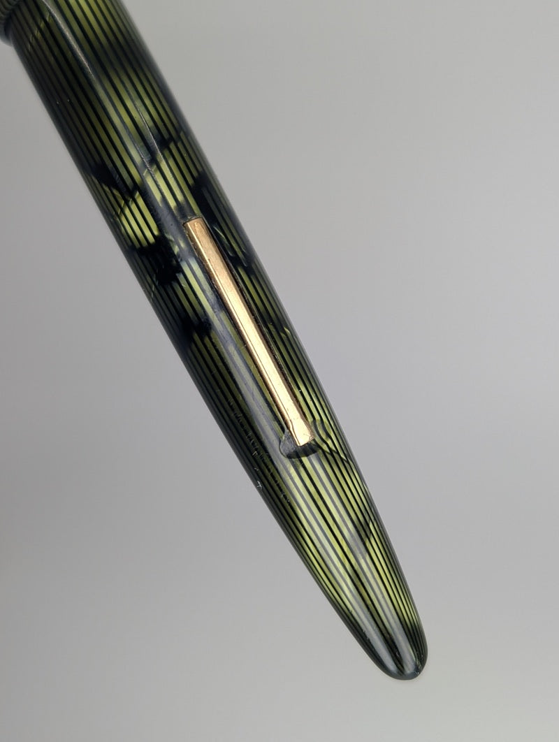 *Consignment* 1942 Eversharp Skyline Modern Green / Black Stripe Derby Fountain Pen 14k Gold Nib