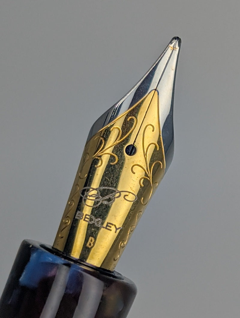 *Consignment* Faggionato Fountain Pen w/ Bexley Broad  Nib