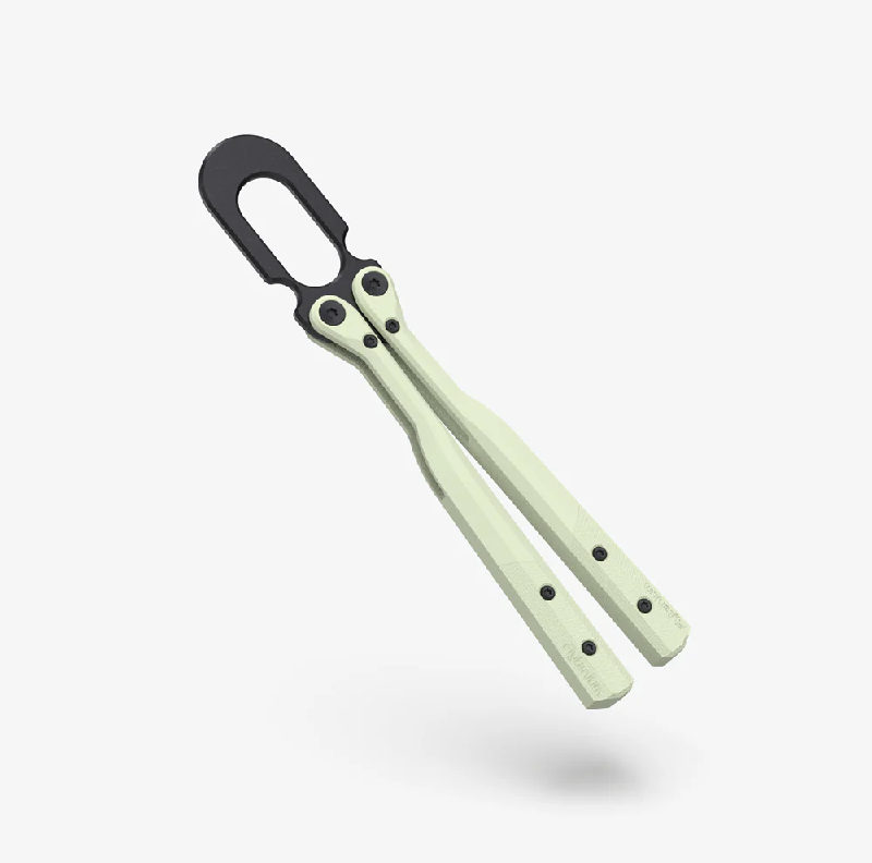 Flytanium U.F.O  Unidentified Flipping Object Balisong Trainer