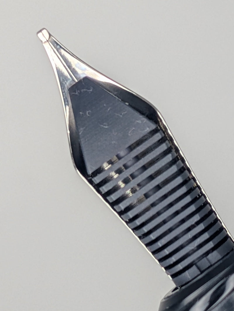 *Consignment* Franklin Christoph Model 02 (B > Italic)