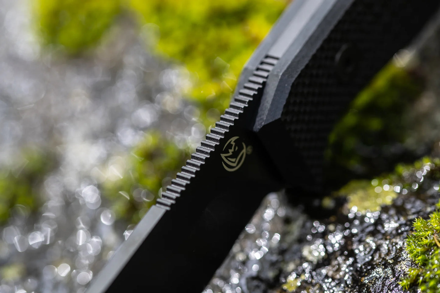 Glow Rhino "Bohr" Tritium Fixed Blade Knife