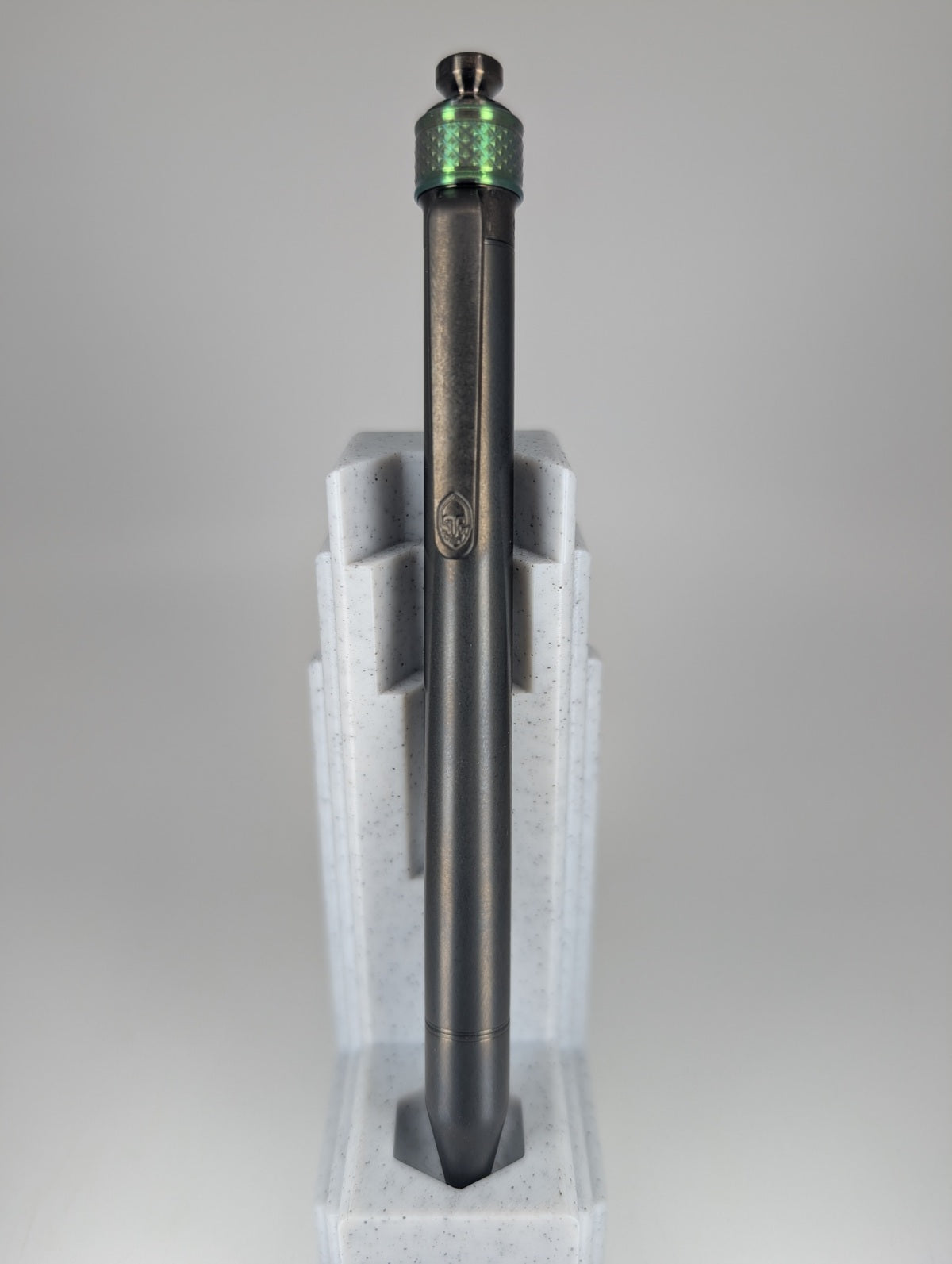 Grimsmo Saga DLC Black w/ Green Slider Ballpoint Pen