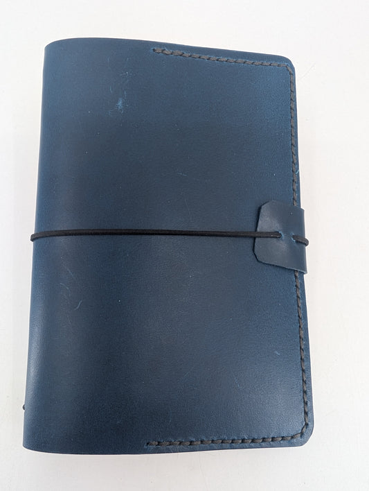 HANDS ON By Judith Gray Refillable passport/ field notes cover L(Blue)
