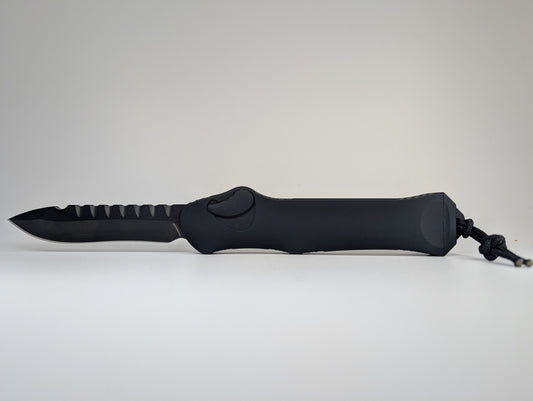 *Consignment* Heretic Knives Hydra Recurve DLC Tactical Single Action Out the Front Knife