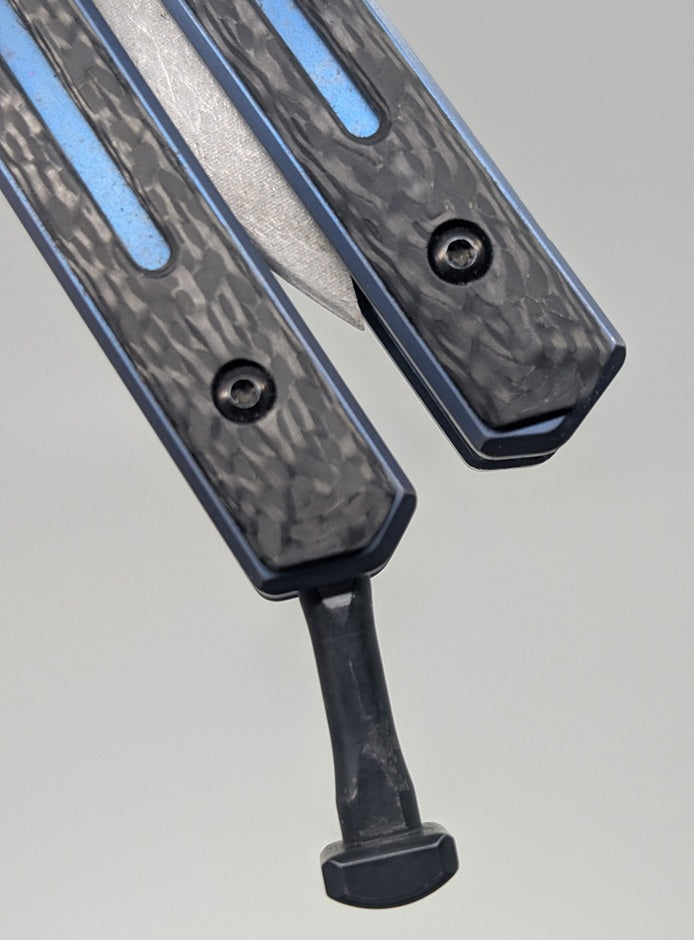 *Consignment* Kershaw Lucha Special Edition Carbon Fiber Live Blade Balisong