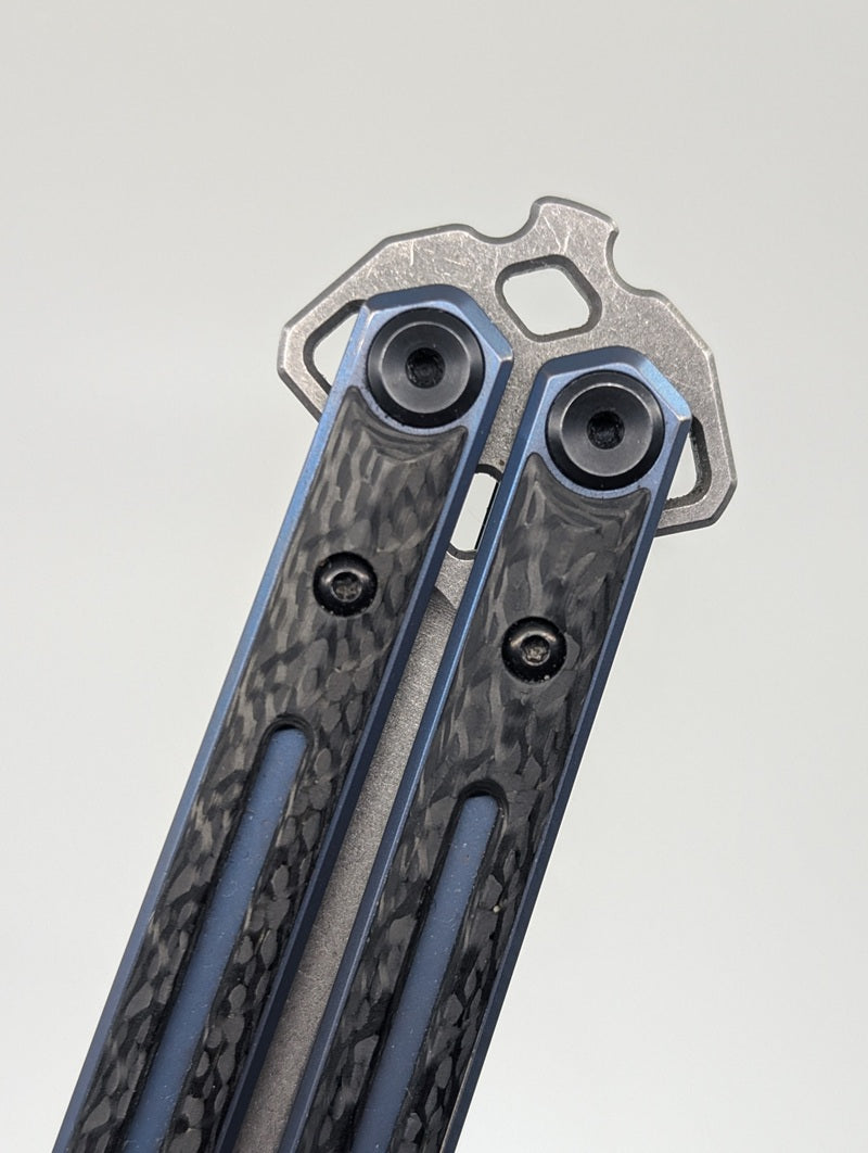 *Consignment* Kershaw Lucha Special Edition Carbon Fiber Live Blade Balisong