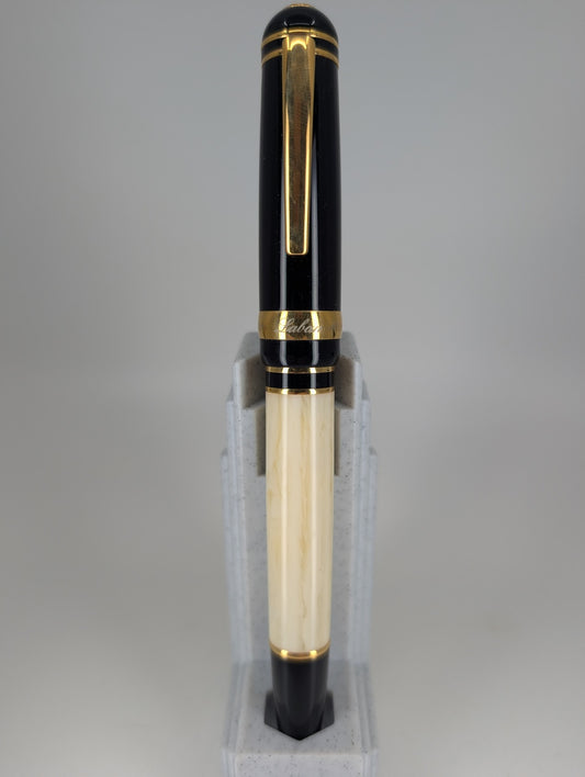 *Consignment* Laban Cambridge Fountain Pen Broad Nib