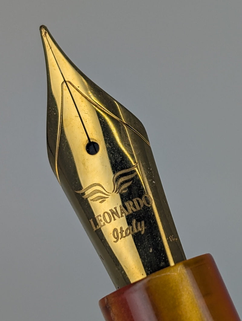 *Consignment* Leonardo Officina Momento Zero Mango Fountain Pen Fine Nib