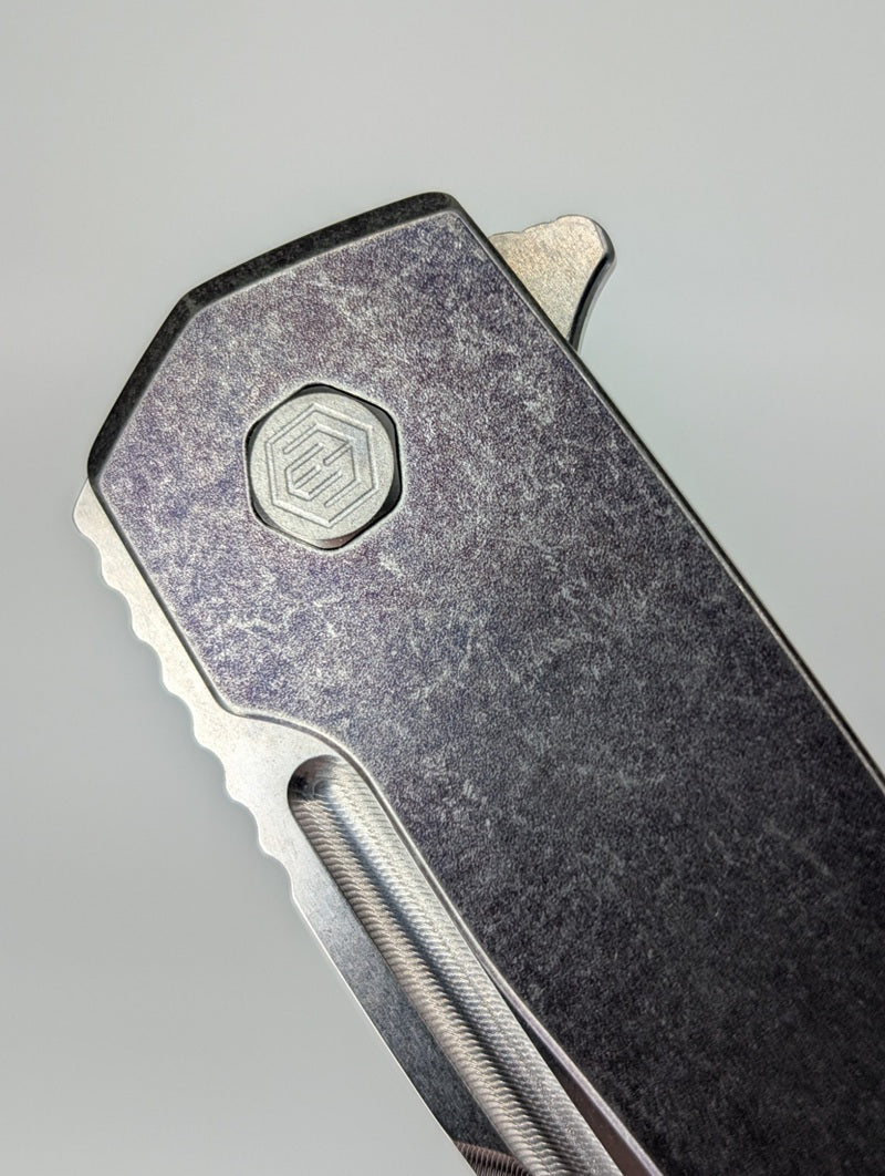 MachineWise-Mojave-Purple-Titanium-Framelock-Knife-Pivot