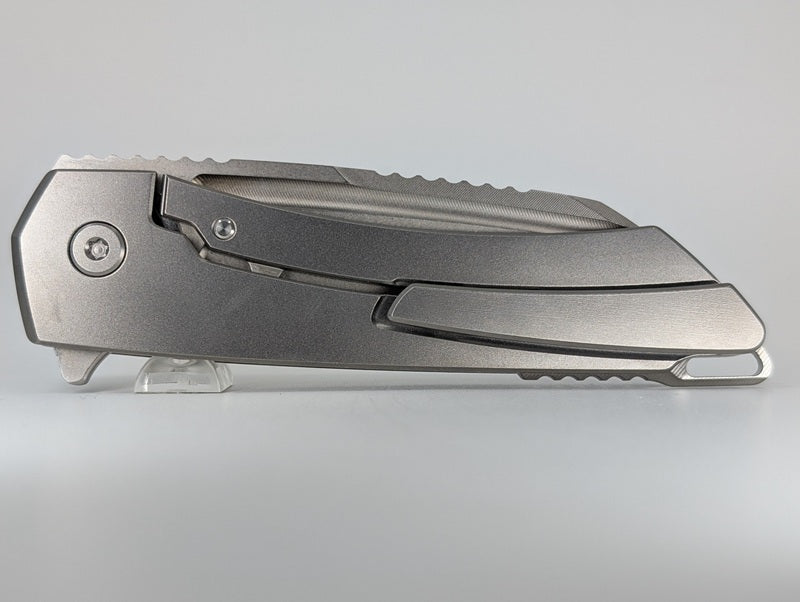 MachineWise-Mojave-Raw-Titanium-Framelock-Knife-Back3