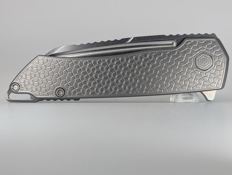 MachineWise-Mojave-Raw-Titanium-Framelock-Knife-Front7