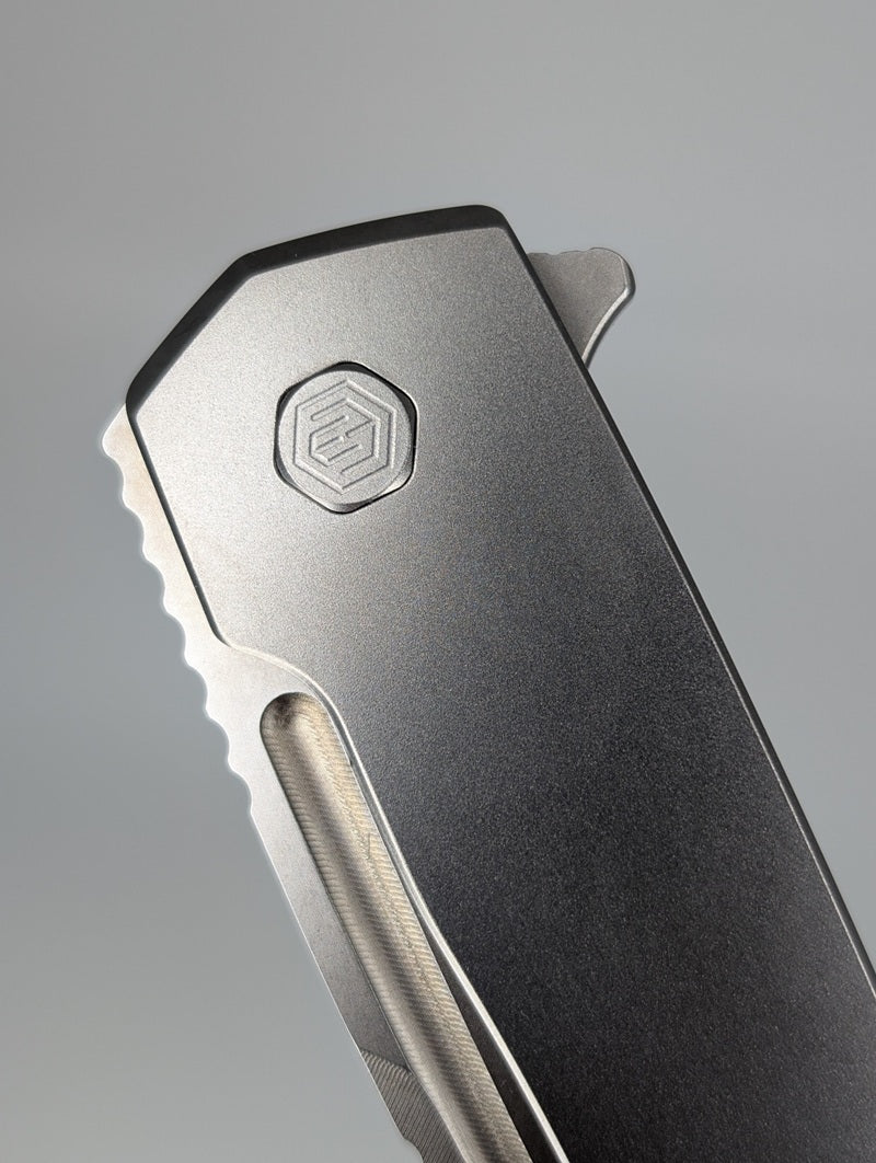 MachineWise-Mojave-Raw-Titanium-Framelock-Knife-Pivot2