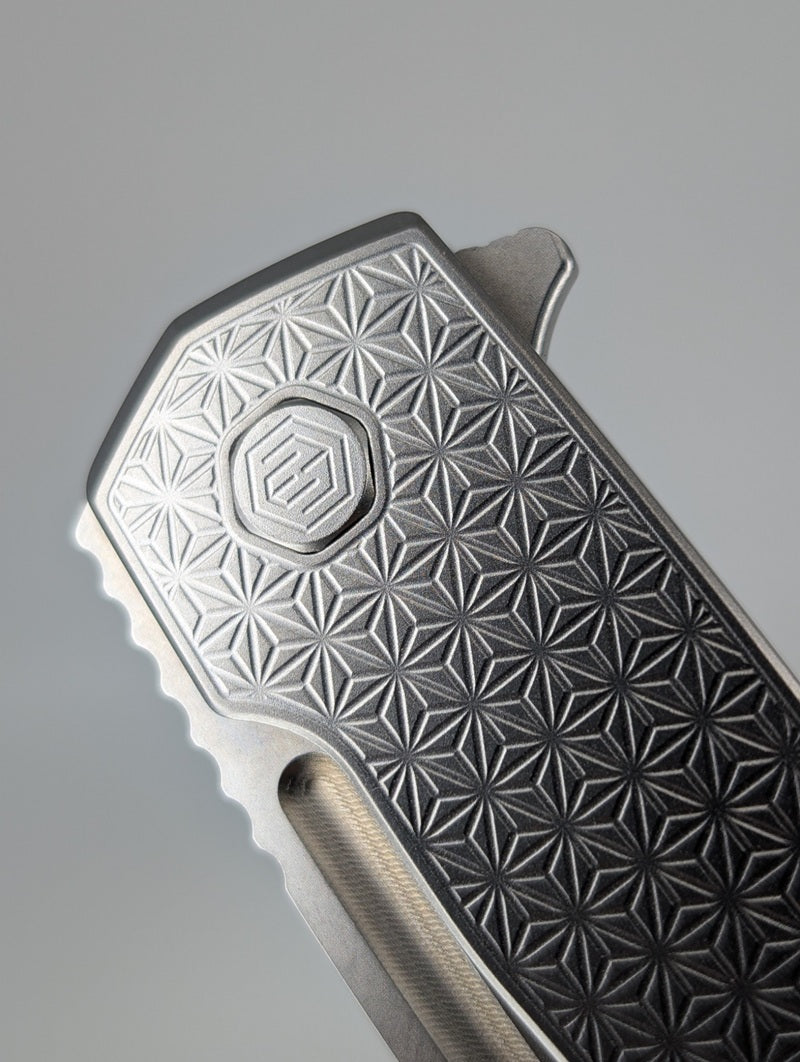 MachineWise-Mojave-Raw-Titanium-Framelock-Knife-Pivot2