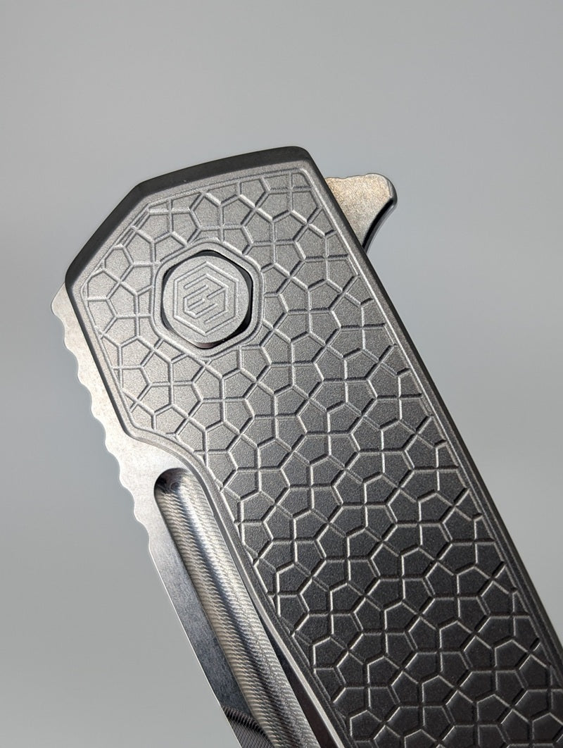 MachineWise-Mojave-Raw-Titanium-Framelock-Knife-Pivot5
