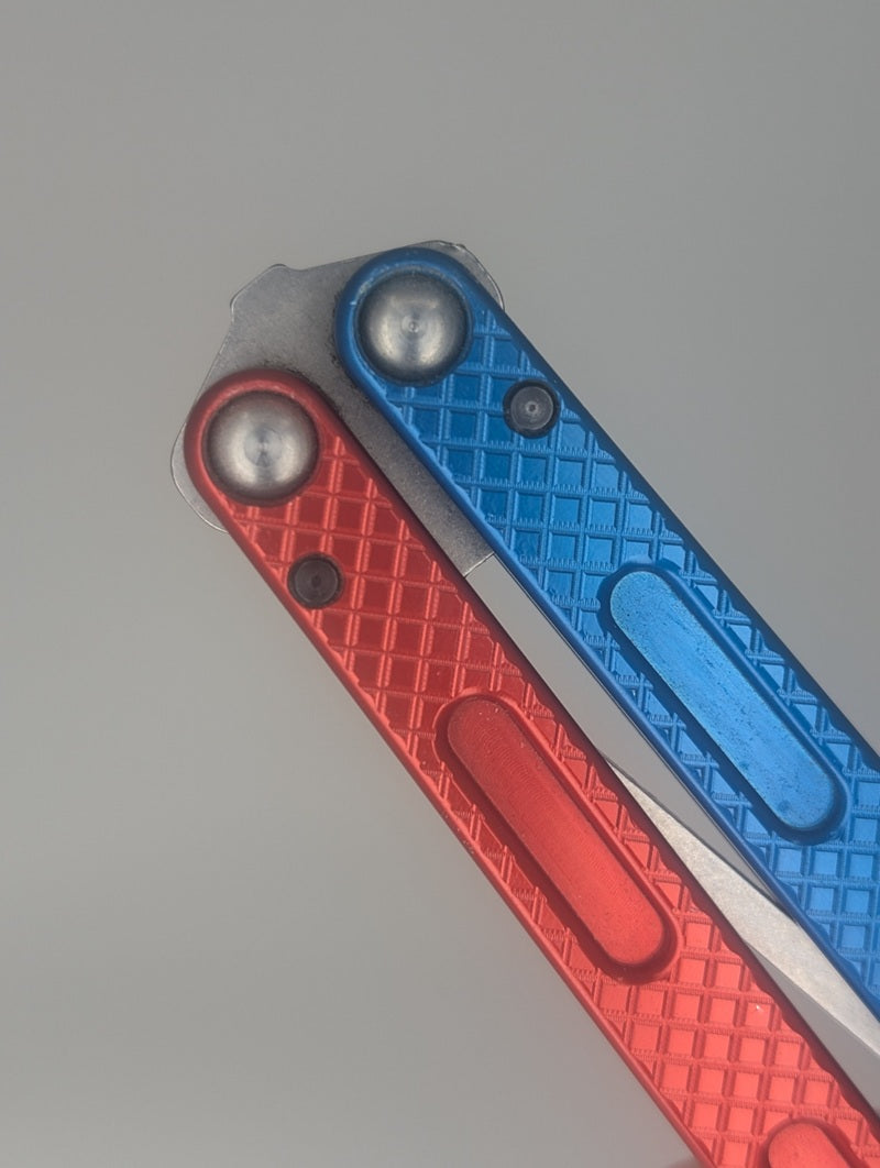 *Consignment* MachineWise Prysma Balisong Trainer Red/Blue