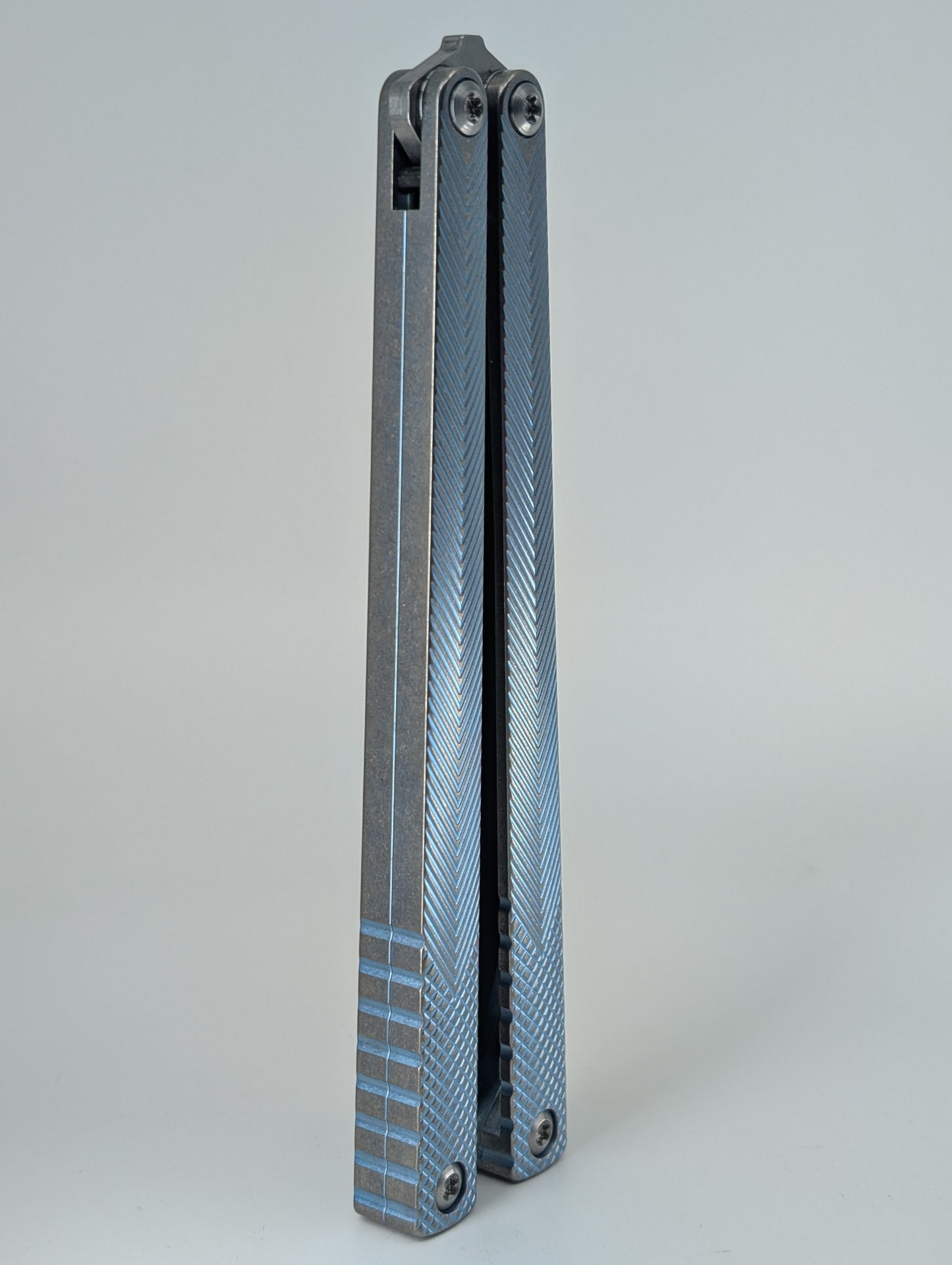 MachineWise Serif ( S35VN | Grade 5 Titanium | Blue Distressed ) Live Blade Balisong #512