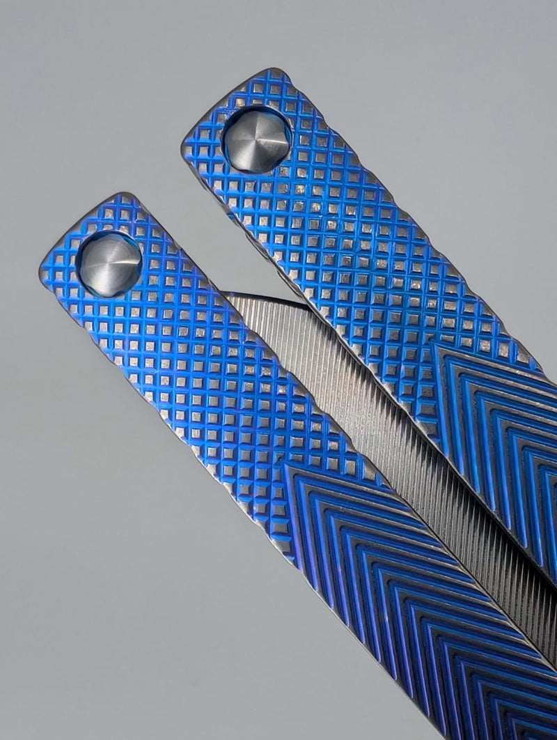 MachineWise Serif ( S35VN | Grade 5 Titanium | Blurple Distressed ) Live Blade Balisong #523