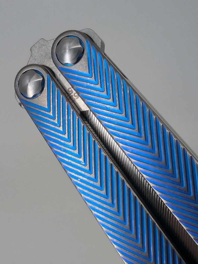 MachineWise Serif ( S35VN | Grade 5 Titanium | Blurple Distressed ) Live Blade Balisong #522