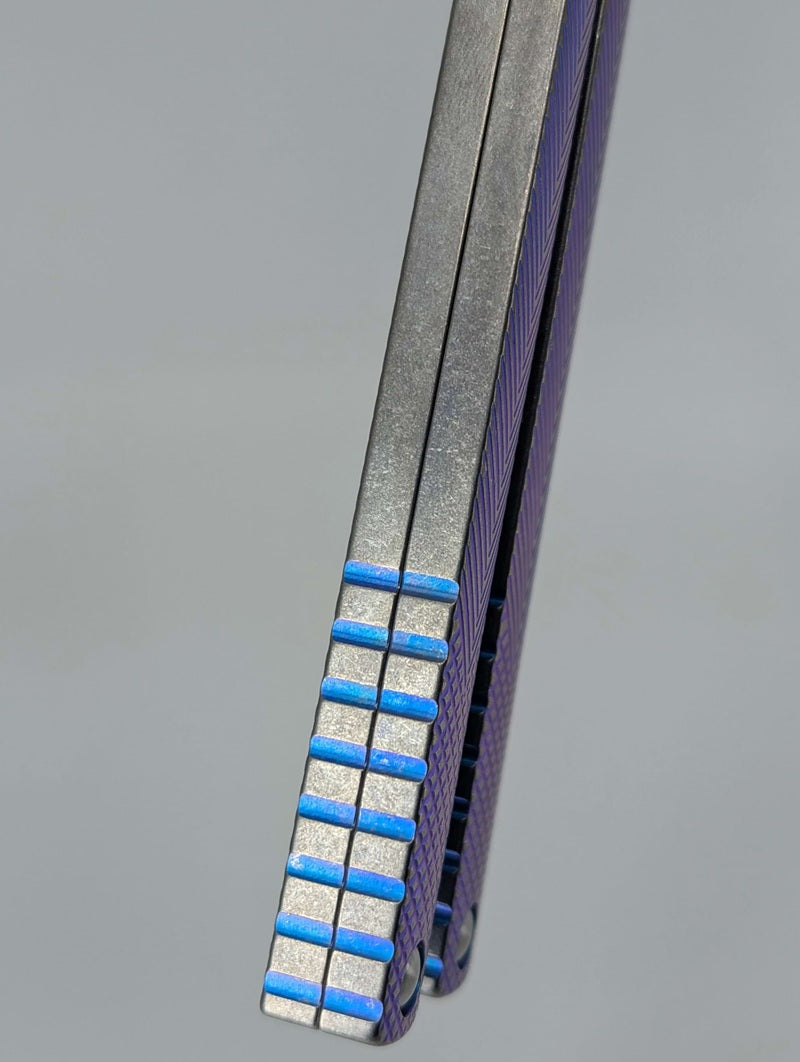 MachineWise Serif ( S35VN | Grade 5 Titanium | Blurple Distressed ) Live Blade Balisong #524