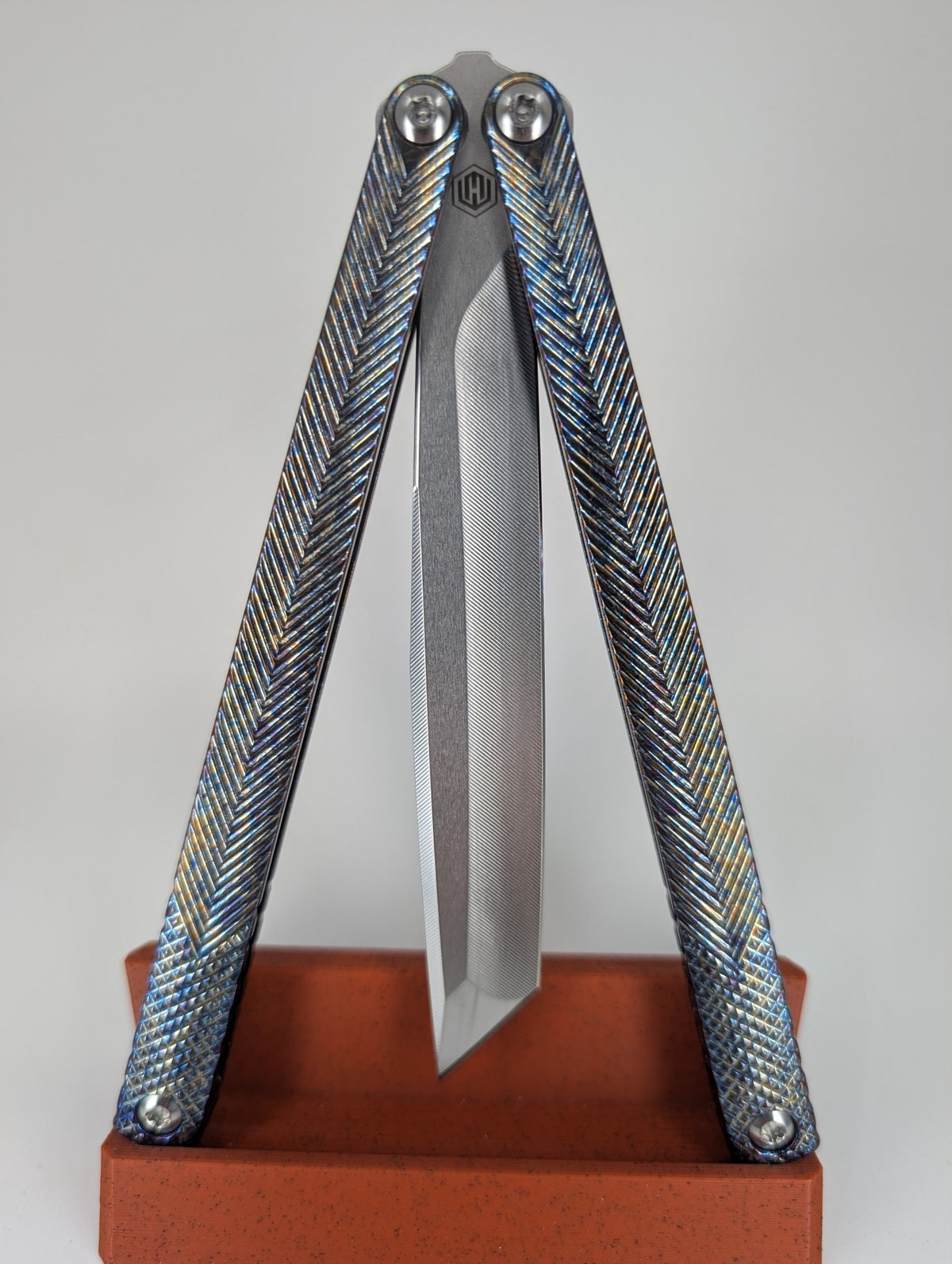 MachineWise Serif Heat Ano Titanium Live Blade Balisong #677