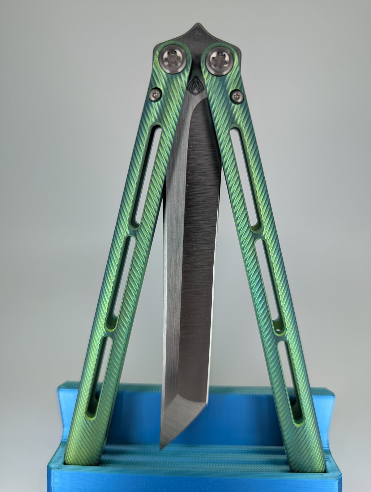 *Consignment* Medford Viceroy Tanto Green Titanium Live Blade Balisong