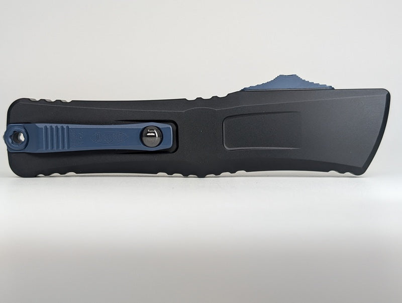 Microtech Combat Troodon Gen III S/E Black w/ Navy Blue Accents/Blade Out the Front Knife
