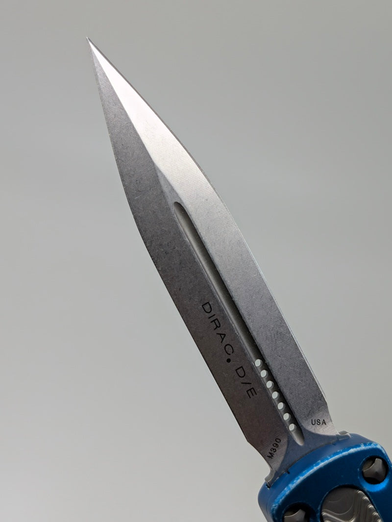 *Consignment* Microtech Dirac D/E Blue Stonewash Out the Front Knife 225-10 BL