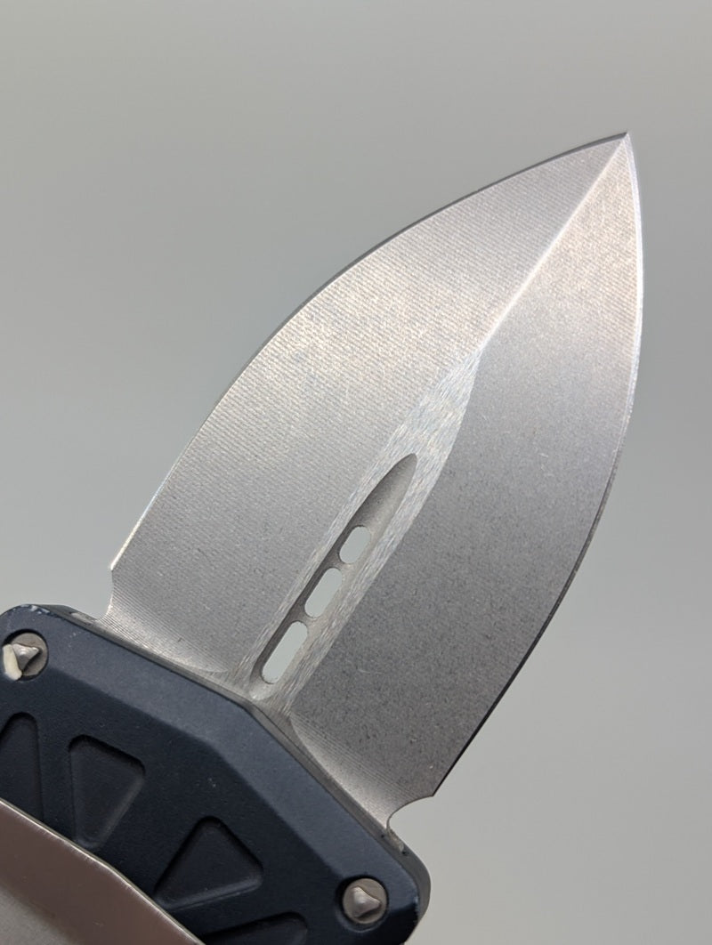 *Consignment* Microtech Exocet Black Money-Clip Out the Front Knife