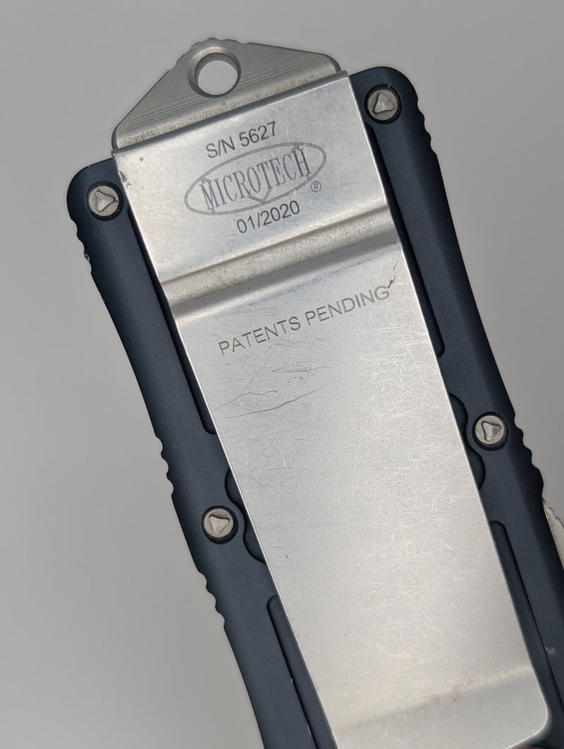 *Consignment* Microtech Exocet Black Money-Clip Out the Front Knife