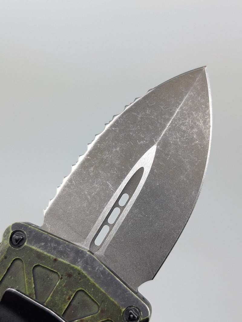*Consignment* Microtech Exocet D/E Outbreak Full Serrated Out the Front Knife