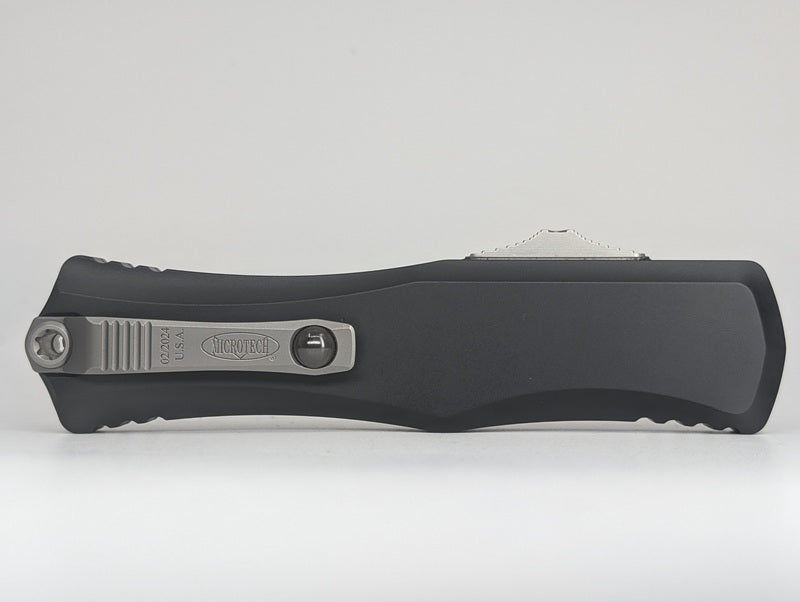 *Consignment* Microtech Hera II Double Edge Stonewash Out the Front Knife (1702-10)