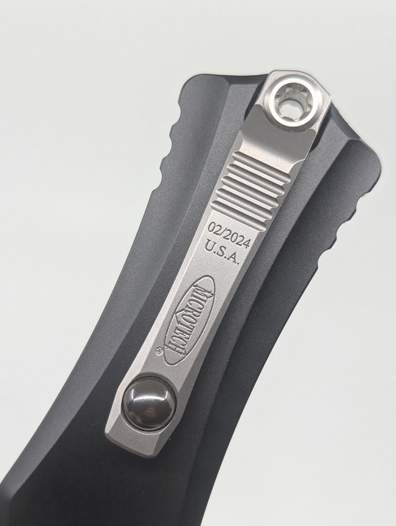 *Consignment* Microtech Hera II Double Edge Stonewash Out the Front Knife (1702-10)