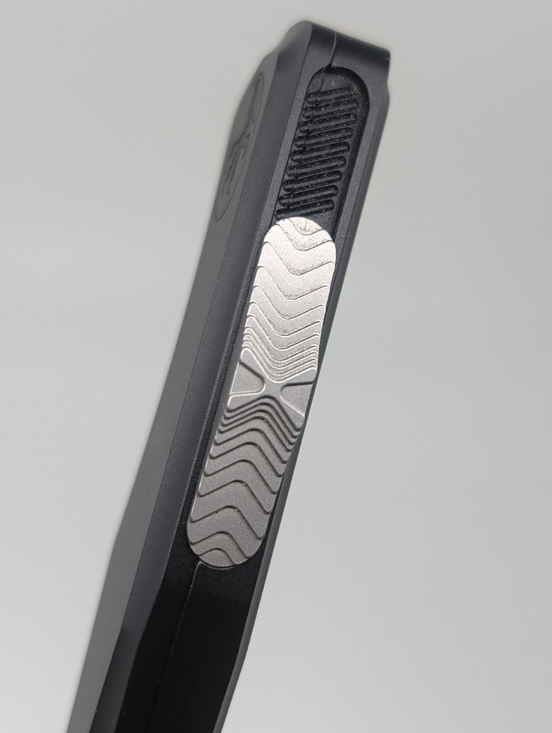 *Consignment* Microtech Hera II Double Edge Stonewash Out the Front Knife (1702-10)