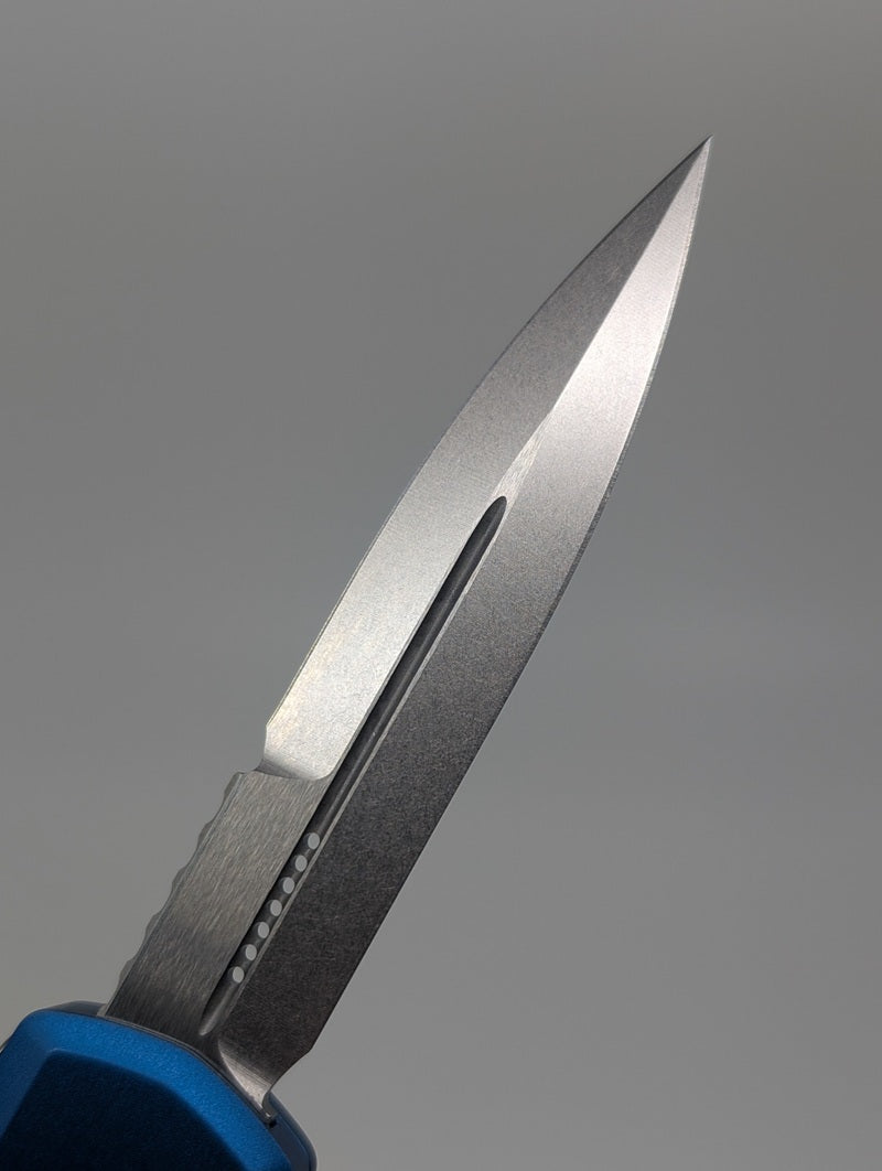 Microtech Hera II Mini Blue Bayonet Stonewash Out the Front Knife