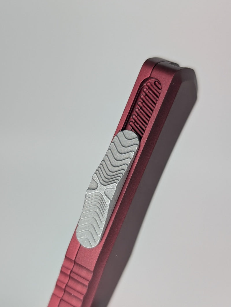 Microtech Hera II Mini S/E Merlot Apocalyptic Out the Front Knife