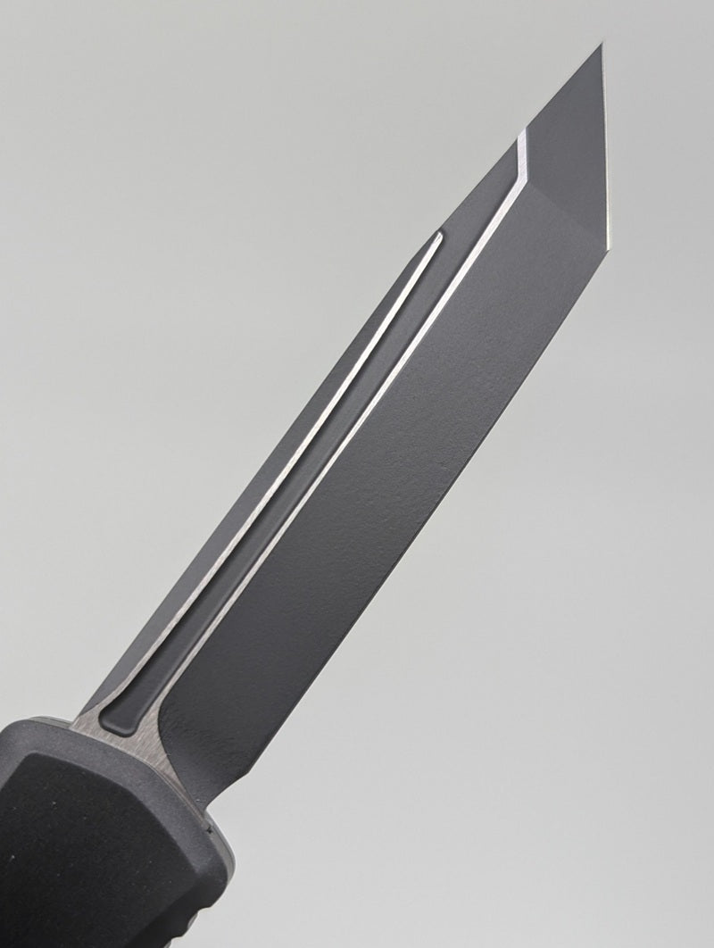 Microtech Hera II Mini Tanto Black Tactical Out the Front Knife