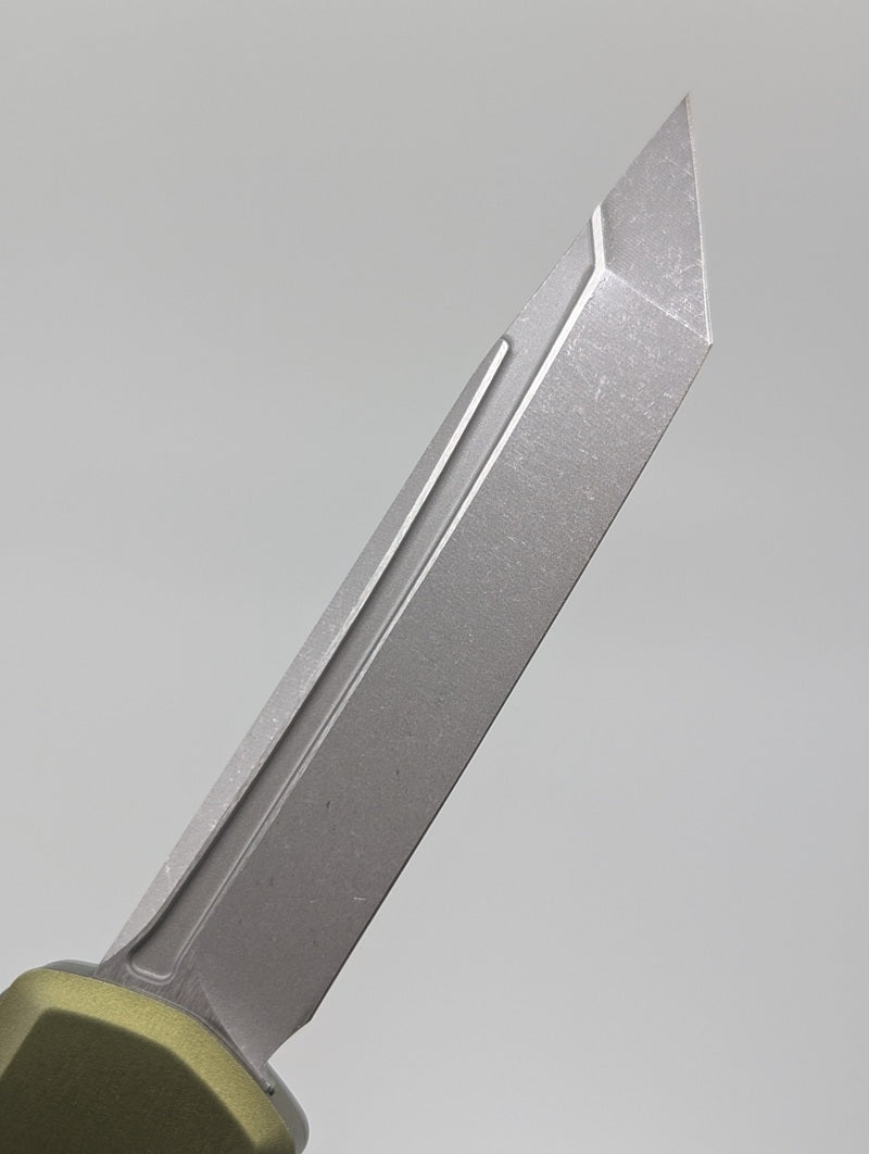 Microtech Hera II Mini Tanto OD Green Apocalyptic Out the Front Knife
