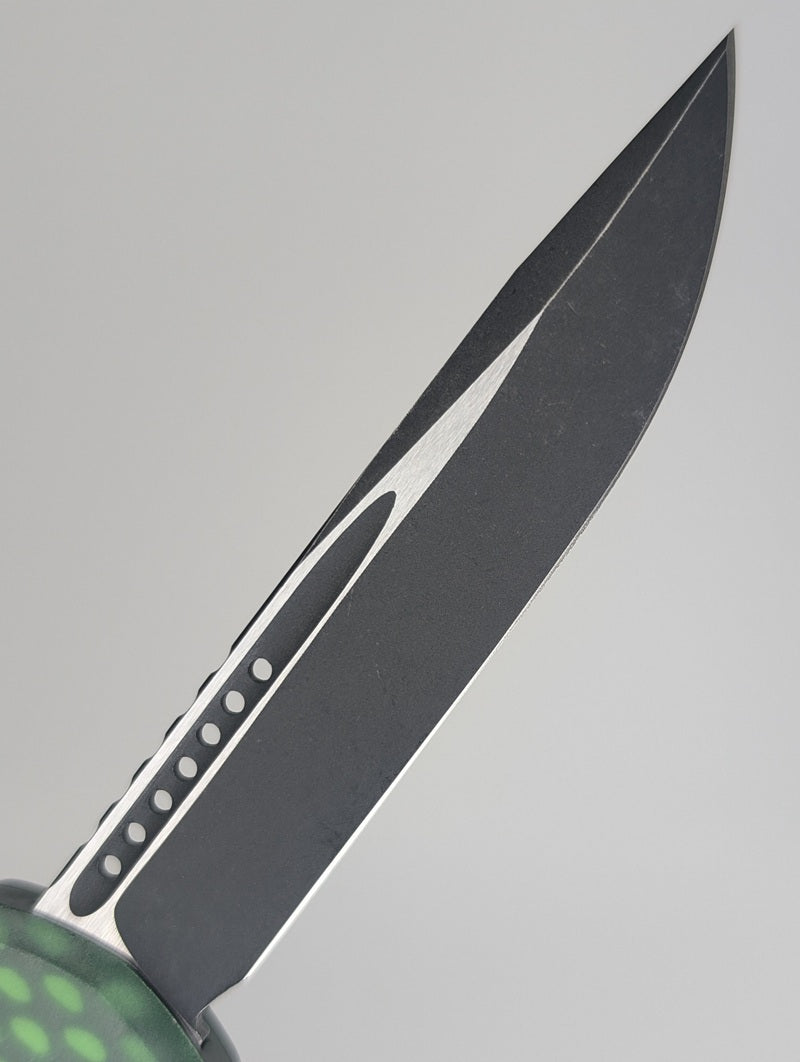 Microtech Hera II Mini S/E Signature Series Green X-51 Out the Front Knife