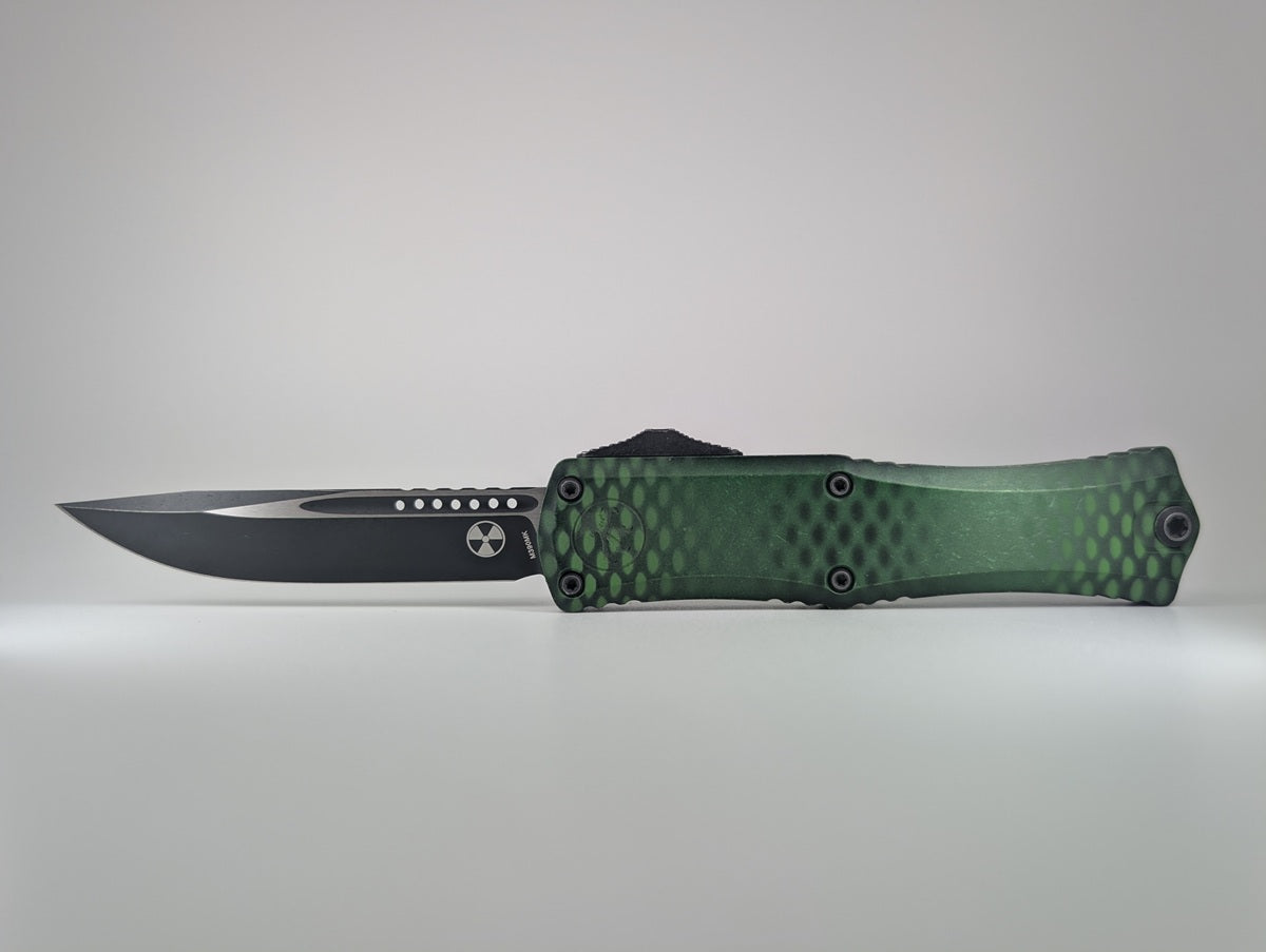 Microtech Hera II Mini S/E Signature Series Green X-51 Out the Front Knife