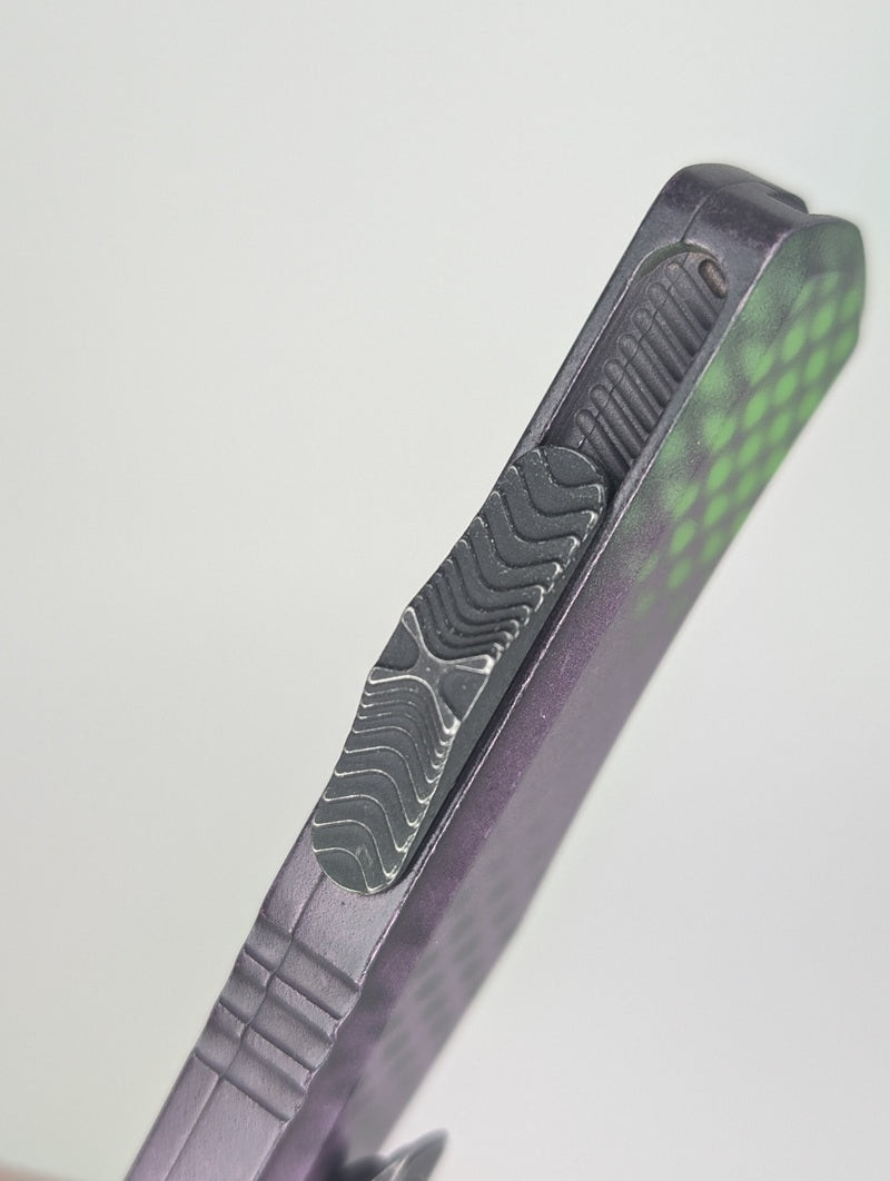 Microtech Hera II Mini S/E Signature Series Purple X-51 Out the Front Knife