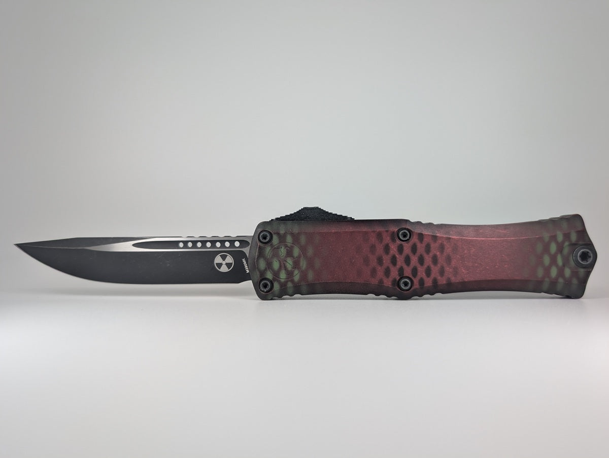 Microtech Hera II Mini S/E Signature Series Red X-51 Out the Front Knife