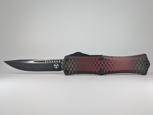 Microtech Hera II Mini S/E Signature Series Red X-51 Out the Front Knife