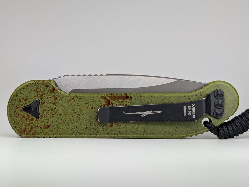 *Consignment* Microtech L.U.D.T. Outbreak Signature Series Deep Engraved Auto Folding Knife