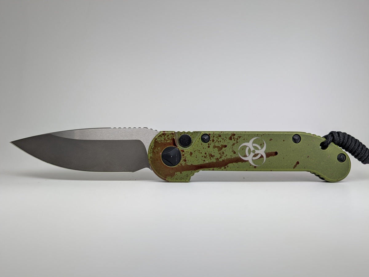 *Consignment* Microtech L.U.D.T. Outbreak Signature Series Deep Engraved Auto Folding Knife